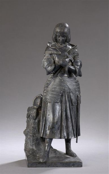 D'après Marie d'ORLÉANS (1813-1839) ? Statuette de Jeanne d'Arc en métal argenté
H....