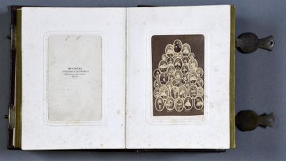 Eugène Disdéri (1819-1889) Album de 25 cartes de visite du Second Empire
Bel ensemble...