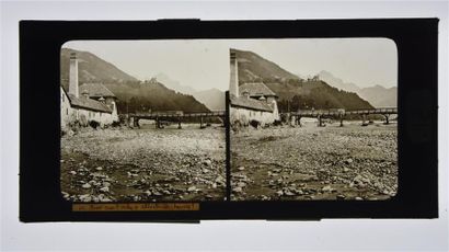 null Alpes, Savoie et Haute-Savoie, stéréoscopie sur verre, vers 1860
Belle réunion...