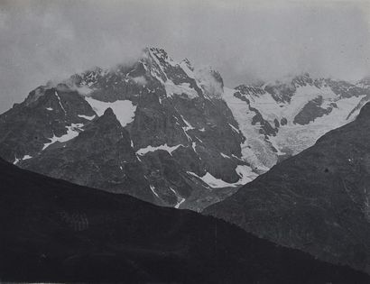 null Voyages dans les Alpes, 1916
Bel album amateur totalisant 219 épreuves dont...