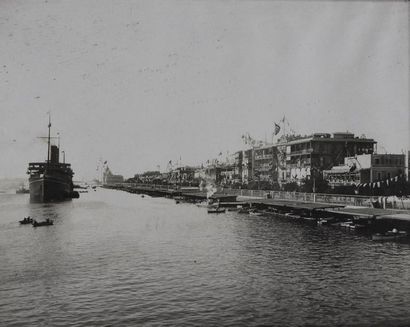 null Égypte, Port-Saïd, Canal de Suez, vers 1900
Ensemble de 9 tirages encadrés,...