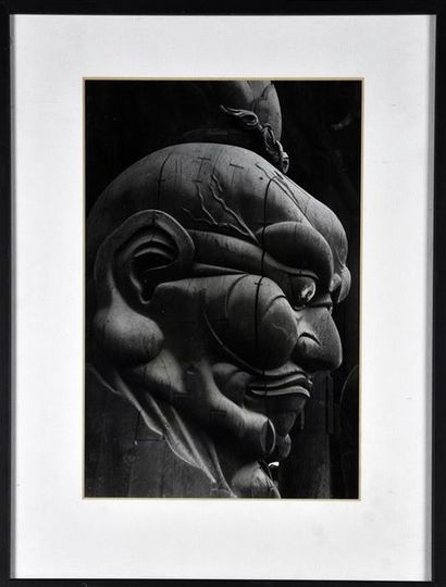 Amano KAZUO (XXe siècle) Gardien (sculpture en bois) du temple bouddhique, 1958
Tirage...
