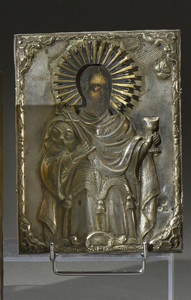  RUSSIE, XIXe siècle Saint Martyr Icône peinte sur bois, oklad en métal H. 18,5 cm...