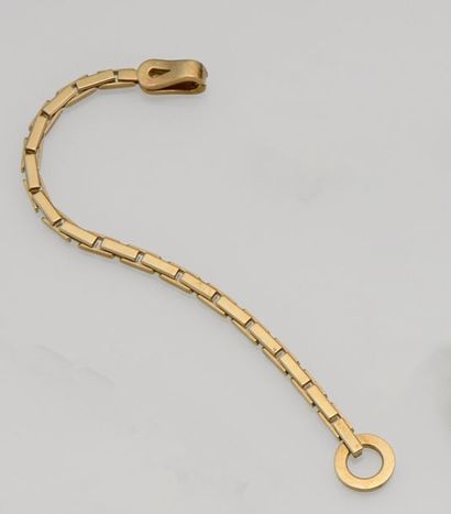 CARTIER Bracelet en or jaune 18K (750°/°°), lisse à maille colonne rectangulaire....