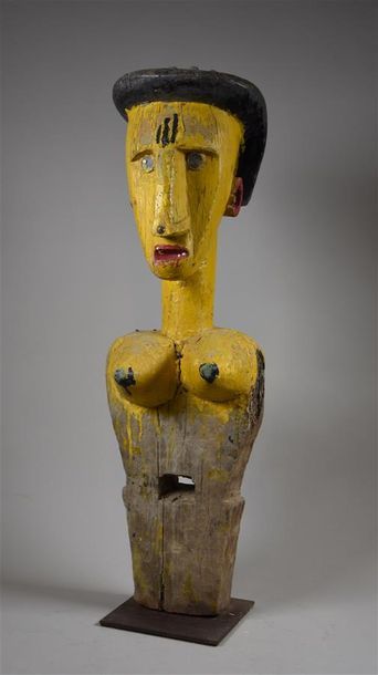 null BOZO - MALI Buste de femme en bois polychrome jaune, rouge et noir H. 65 cm...