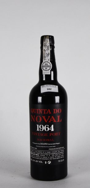 null 1 B PORTO VINTAGE NACIONAL (mise en bouteille en 1966) c.s; suintante
Quinta...