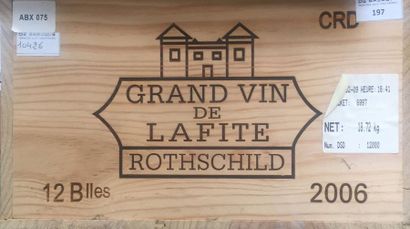 null 12 B CHÂTEAU LAFITE ROTHSCHILD (Caisse Bois d'origine cerclée) GCC1 Pauillac...