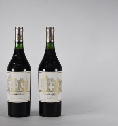 null 2 B CHÂTEAU HAUT BRION (e.f.s. légères) GCC1 Graves 1984