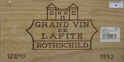 null 12 B CHÂTEAU LAFITE ROTHSCHILD (Caisse Bois d'origine)
2 B.G.+; quelques bas...