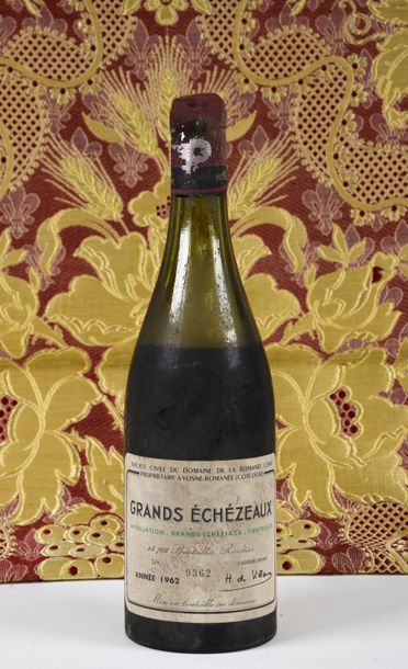 null 1 B GRANDS ÉCHEZEAUX (Grand Cru) 8 cm; e.t.h; c.c. gondolée; n° 9362 Domaine...