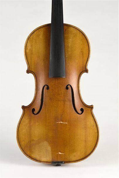 null Violon de Léon Mougenot Gauché, année 1930 dont il porte l'étiquette. Petite...