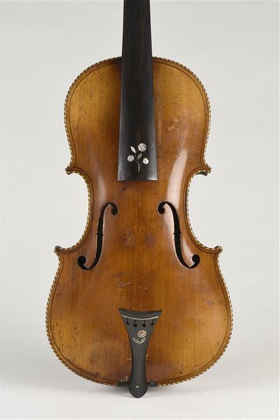 null Violon allemand fait au début du XXe siècle, portant étiquette Stradivarius....