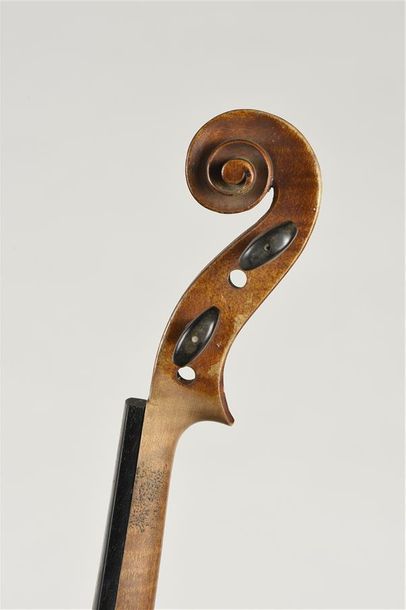 null Violon fait vers 1890, époque de Gaillard, portant étiquette Stradivarius 1711....