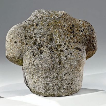 Georges SALENDRE (1890-1985) Torse féminin
Sculpture en pierre, signée en bas
Légère...