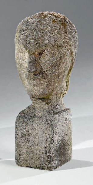 Georges SALENDRE (1890-1985) Tête de femme sur un socle
Sculpture en pierre
Accidents,...