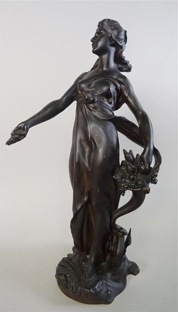 null Jean-Baptiste GERMAIN (1841-1910) Flore Bronze à patine brune, signé sur la...