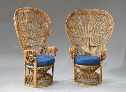 null Deux fauteuils dit "Emmanuelle" en rotin H. 141 cm L. 91 cm P. 70 cm 