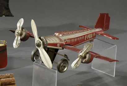 null Avion Air France de marque Joustra 1939 en tôle mécanique. Fonctionne. En bon...