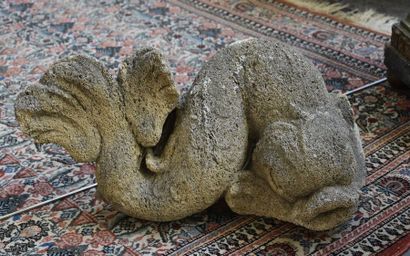 France, XVIIe Siècle Fontaine aux deux dauphins
Assemblage de quatre éléments sculptés...