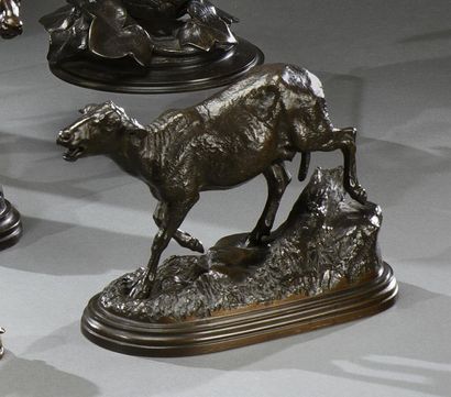 Isidore BONHEUR (1827-1901) Brebis bêlant
Épreuve en bronze à patine marron, signée...