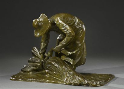 Floris de CUYPER (1875-1965) La fanneuse
Épreuve en bronze à patine verte, signée...
