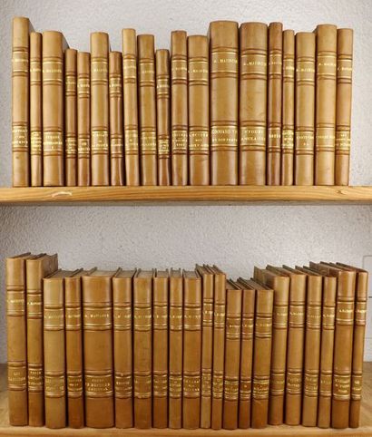 MAUROIS (A.) Ensemble de 40 volumes in-8 et in-12, tous reliés à l'identique en demi-basane...