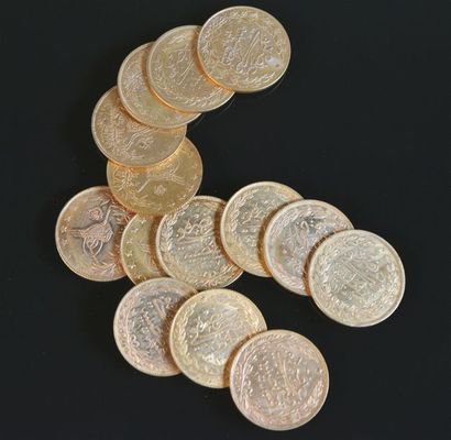 null TURQUIE Lot de quatorze pièces en or, 100 Piastres Poids 99,9 g LOT VENDU SUR...