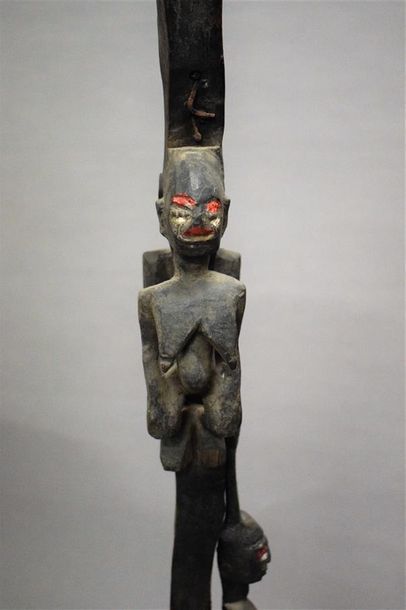 null Canne Afo Nigeria Bois H. 122 cm Provenance : Alain Dufour, Paris Collection...