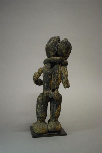 null Statue Bembe Nigeria H. 26 cm Provenance : Alain Dufour, Paris Collection Liliane...