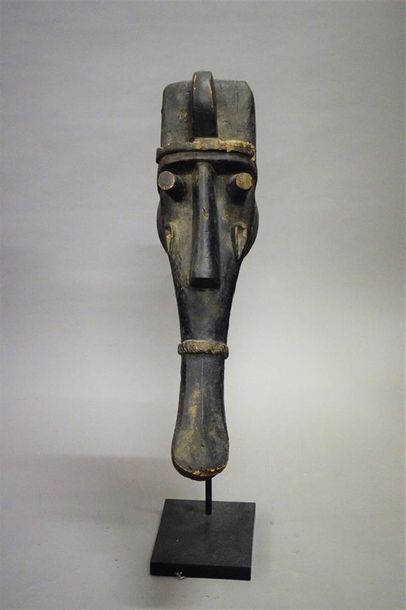 null Masque Ijo Nigeria Bois H. 67 cm Provenance : Galerie 62, Paris Collection Liliane...