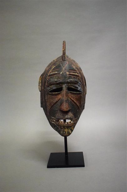 null Masque Mossi Burkina Faso Bois, dents H. 37 cm Provenance : Jo De Buck, Bruxelles,...