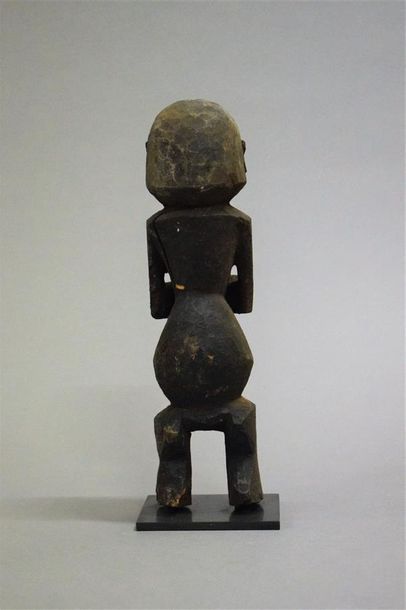 null Statue Mambila Cameroun Bois H. 26 cm Provenance : Alain Dufour, Paris Collection...
