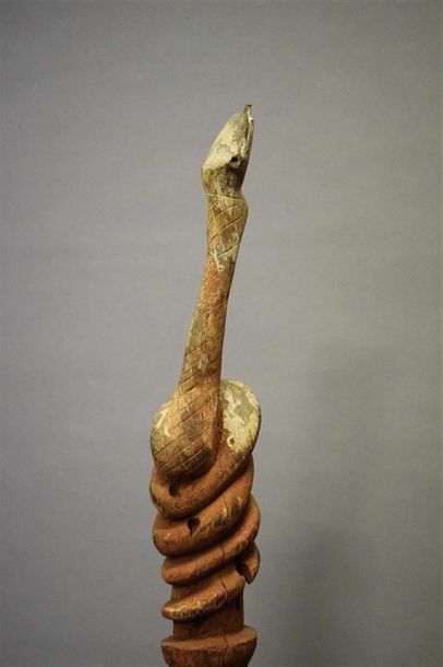 null Figure Serpent Kwere Tanzanie Bois H. 60 cm Provenance : Galerie 62, Paris Collection...