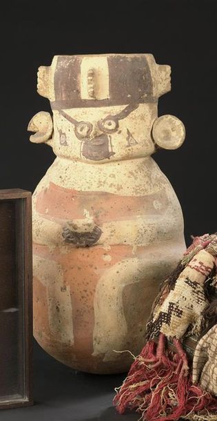 null « China » Culture Chancay, côte centrale du Pérou 1100 - 1400 ap. J.-C. Récipient...