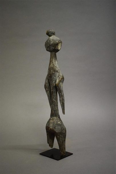 null Statue Mumuye Nigeria Bois H. 46 cm Provenance : Jean-Michel Huguenin, Paris...