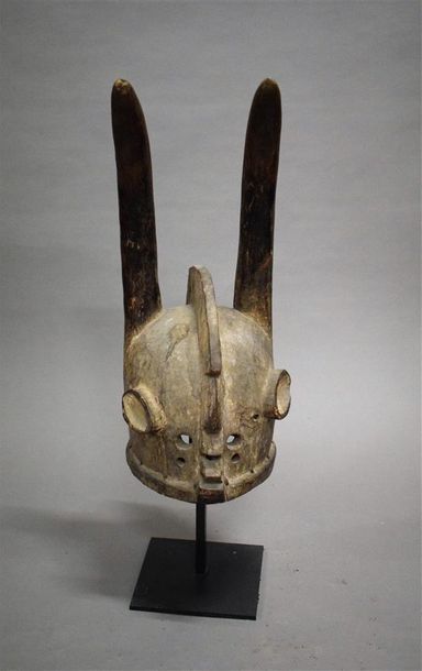 null Masque Jukun Nigeria Bois H. 58 cm Provenance : Yves Develon, Paris Collection...