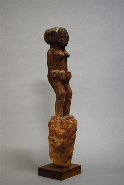 null Poteau Fon, Botchio République du Bénin Bois H. 66 cm Provenance : Galerie Simonis,...