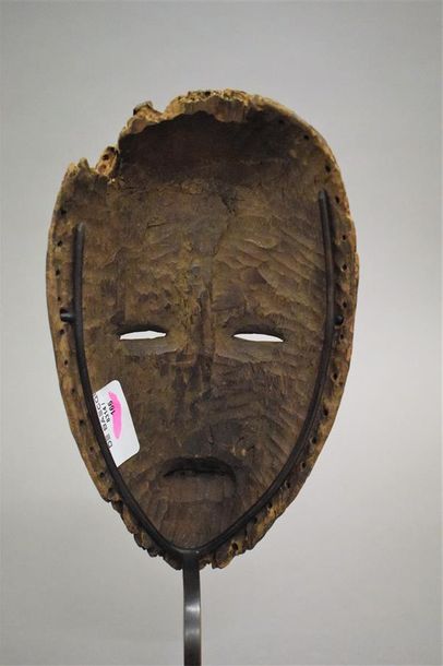 null Masque Dan Liberia Bois H. 24 cm Provenance : Jean-Michel Huguenin, Paris Collection...