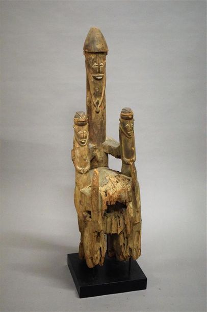 null Statue Ijo Nigeria Bois H. 91 cm Provenance Galerie 62, Paris Collection Liliane...