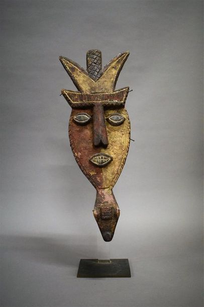 null Masque cimier Calabar Nigeria Bois H. 51 cm Provenance : Galerie 62, Paris Collection...