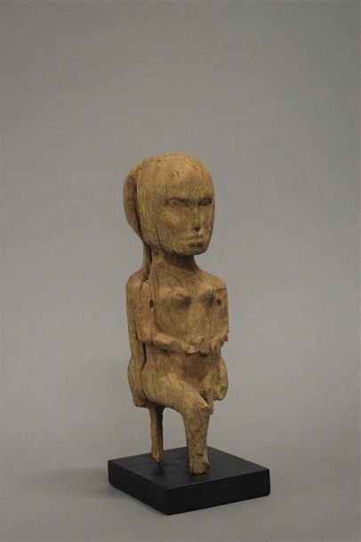 null Statue Luguru Tanzanie Bois H. 31 cm Provenance : Galerie 62, Paris Collection...