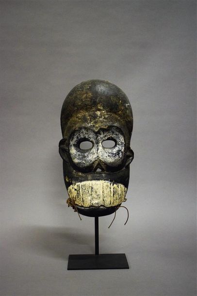 null Masque Ibibio Nigeria Bois H. 37 cm Provenance : Yves Develon, Paris Collection...
