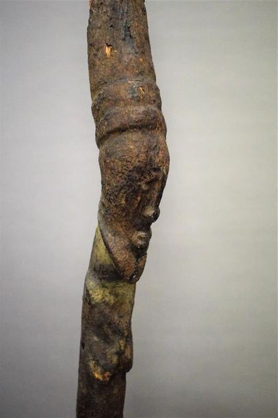 null Statue Dogon Mali Bois H. 145 cm Provenance : Collectée par Jean Herment dans...