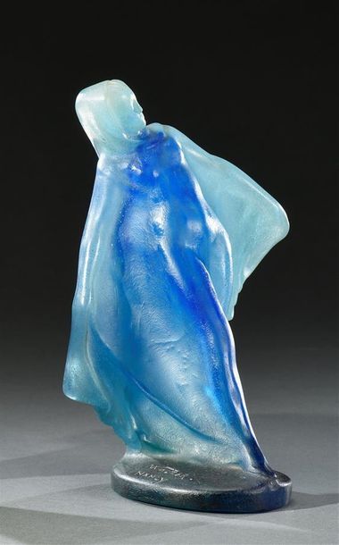 null Amalric WALTER (1870-1959) à Nancy Tanagra Statuette. Épreuve en pâte de verre...