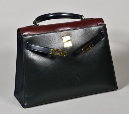 null HERMES Paris made in France, 1985. Sac Kelly 32 en box tricolore bordeaux, marine,...