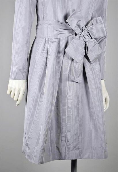 null CHRISTIAN DIOR Automne-Hiver 1979 n°12139, par MARC BOHAN. Robe en faille de...