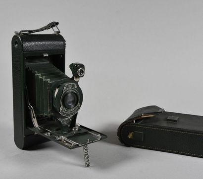 Kodak Pocket autographic n°1A, gainage et soufflet vert, format 6,5 x 10,5 cm
Avec...