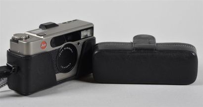 LEICA Minilux Compact appareil argentique 24 x 36 mm équipé d'un objectif Leica Summarit...