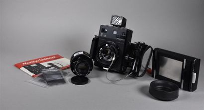 MAMIYA Universel Press Appareil professionnel format 6 x 9 cm, avec son viseur additionnel,...