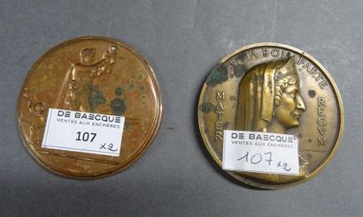 null Lot comprenant: - une médaille en bronze par L. PATRIARCHE, à l'effigie de Laetitia...